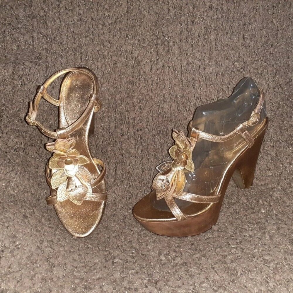 COACH-Jeanna TriColor Metallic Leather FloralPlatform Sandals-Sz 8.5-Near Mint